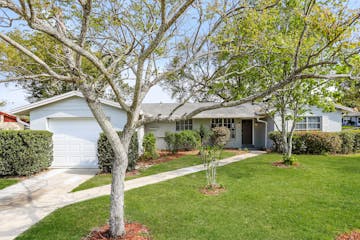 1560 FERGASON AVE DELTONA, FL 32725